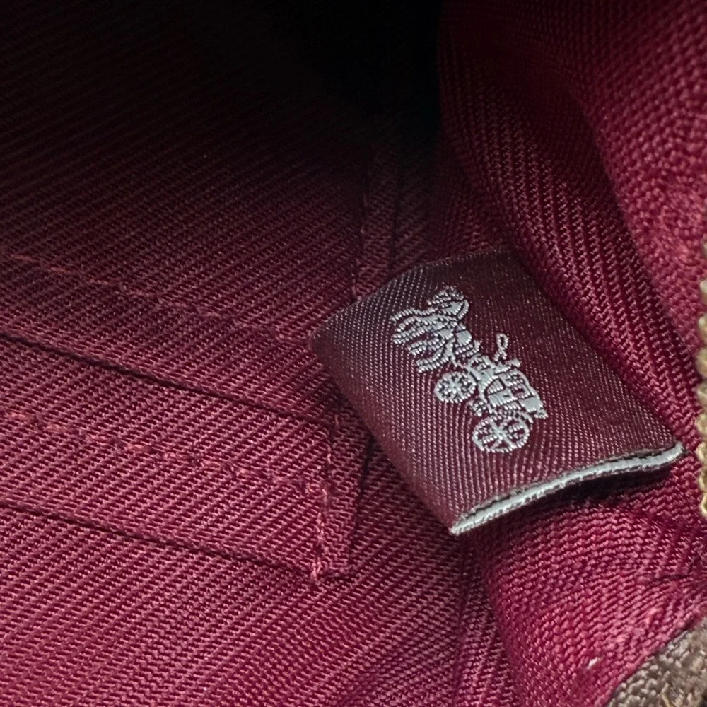 EUC Coach Holiday Rexy Ski Signature Brown Wristlet with Green Dinosaur Design - Picture 7 of 7